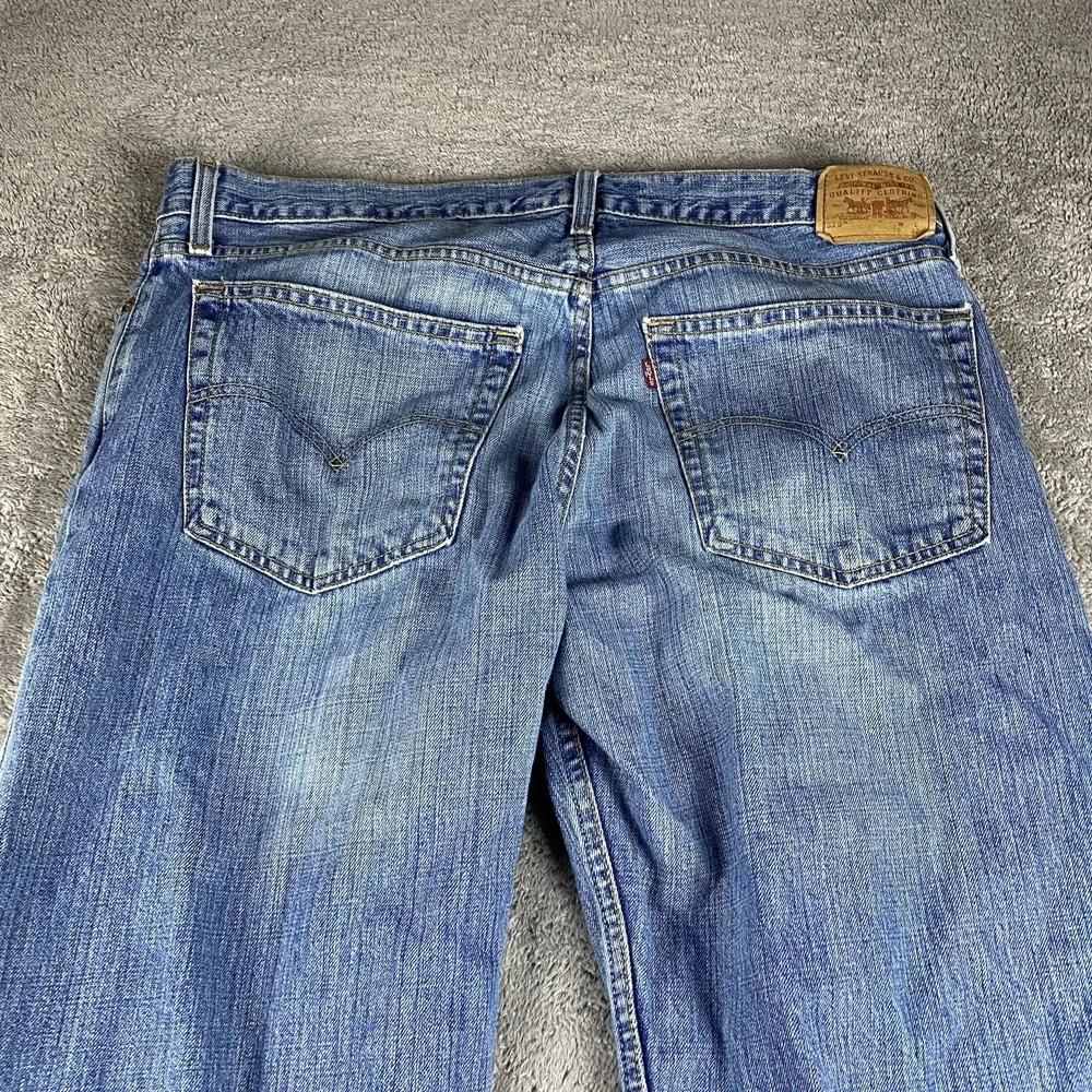 Vintage Levis 529 Straight Jeans Men 38x32 Blue Medium Wash Mid Rise 100% Cotton